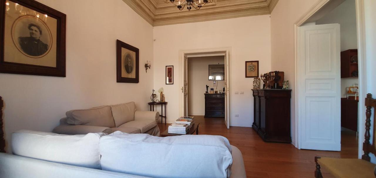 Bed and Breakfast Il Cortile Del Marchese Beccadelli Самбука-ди-Сицилия Экстерьер фото