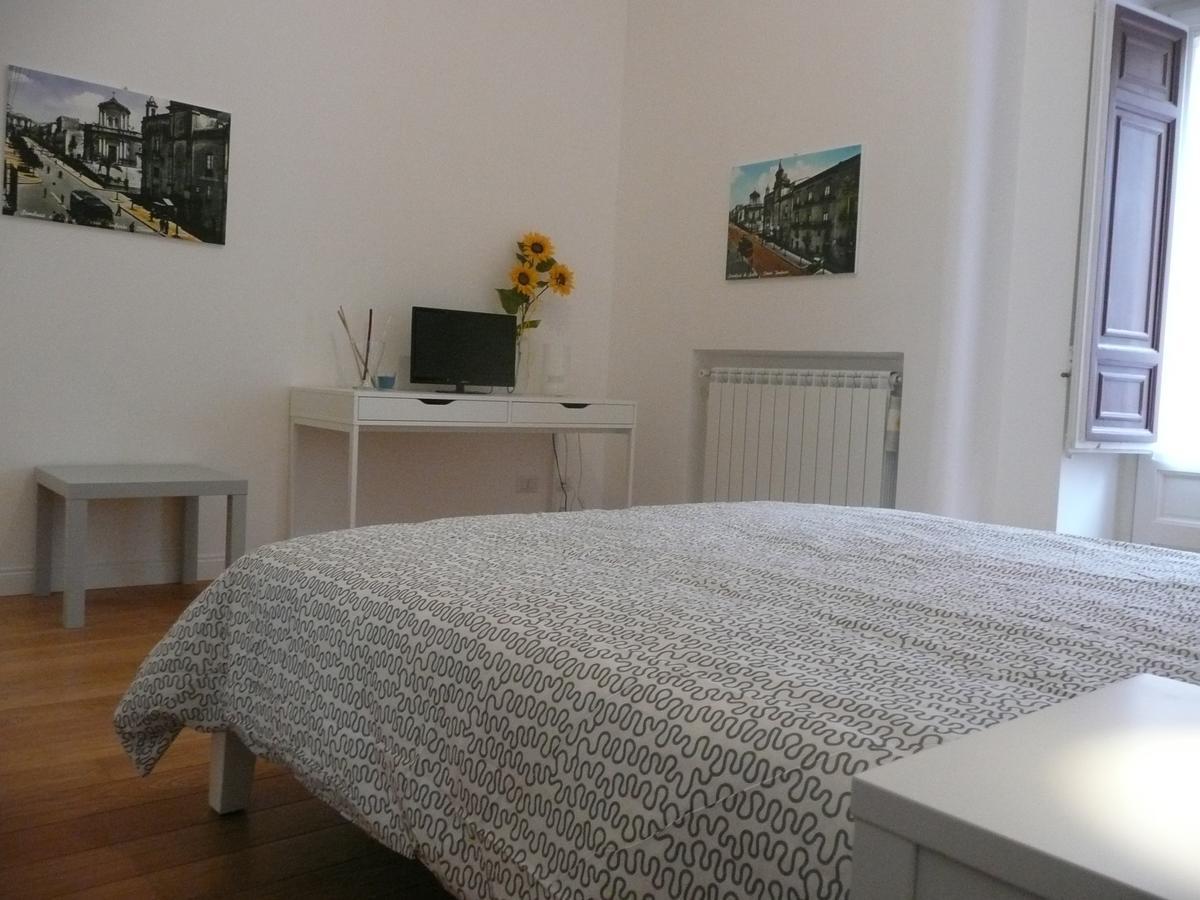 Bed and Breakfast Il Cortile Del Marchese Beccadelli Самбука-ди-Сицилия Экстерьер фото