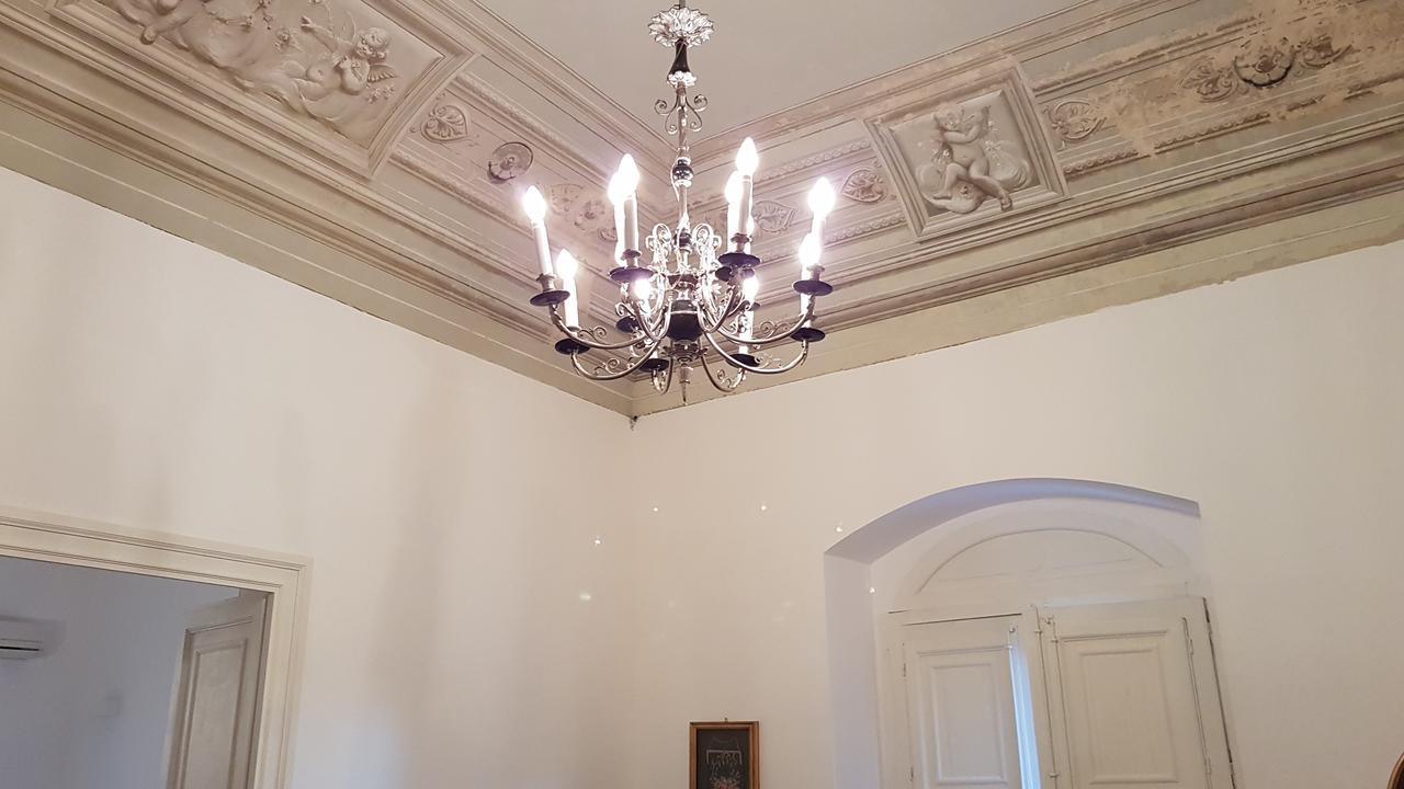Bed and Breakfast Il Cortile Del Marchese Beccadelli Самбука-ди-Сицилия Экстерьер фото